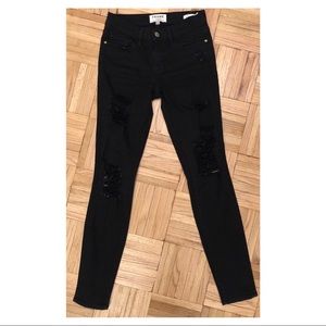 FRAME Black Distressed Denim Skinny Jean
